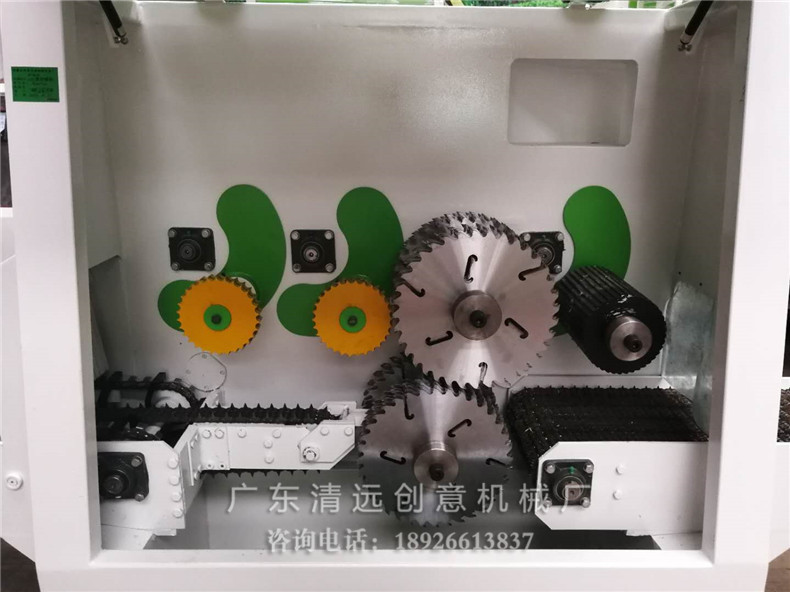 圓木多片鋸內(nèi)倉鋸片展示，采用超薄鋸片，出材率高達80%