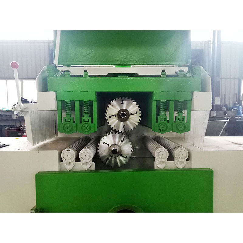 創(chuàng)意木工機(jī)械方木多片鋸每臺(tái)每天可開板30方，效率高