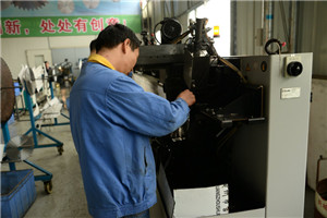 桐木蜂箱多片鋸開(kāi)板有波浪紋，你的多片鋸鋸片修磨對(duì)了嗎？